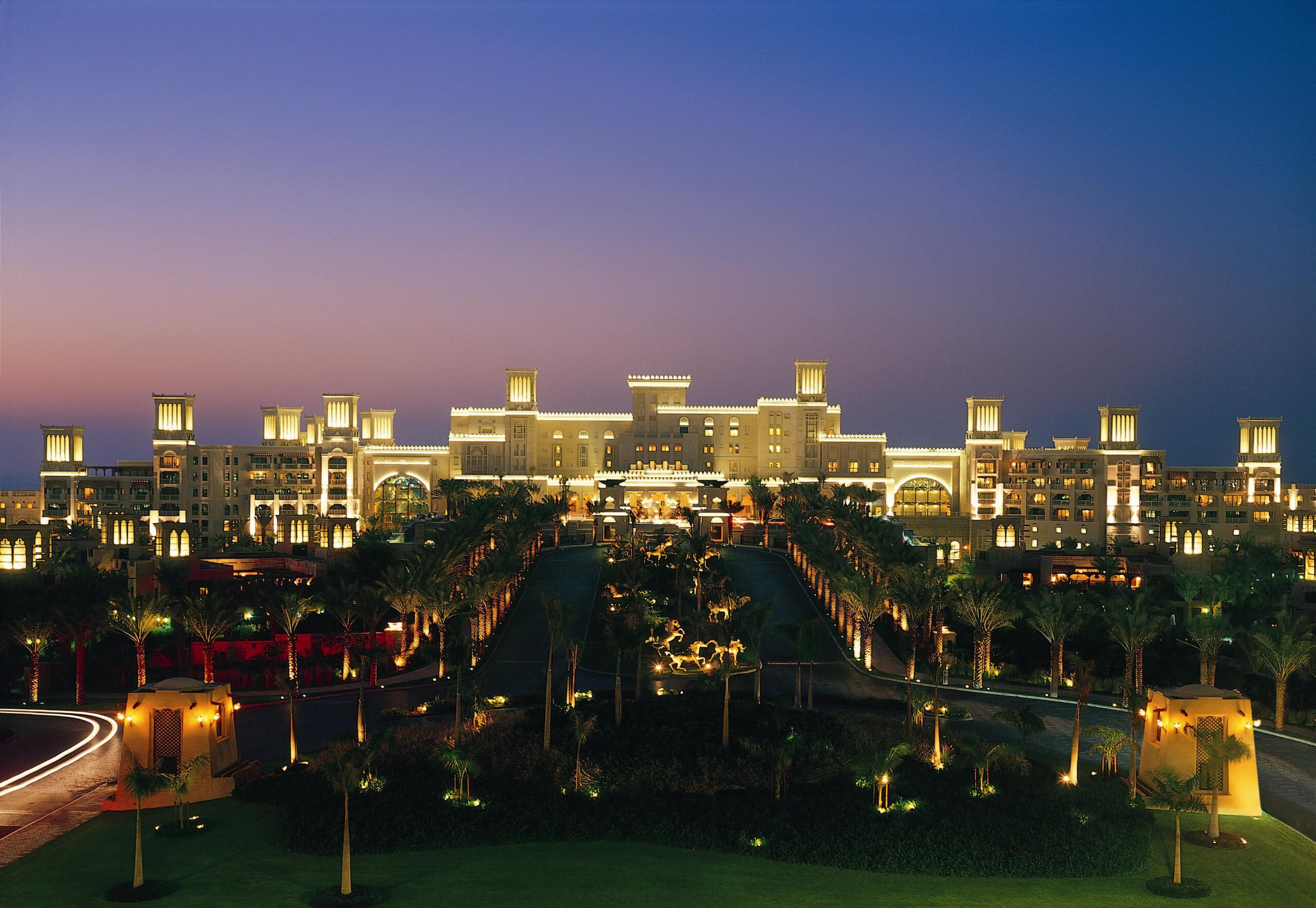 Revealing Arabian Heritage Through Light: Studio Lumen’s Lighting Design for Madinat Jumeirah